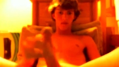 AMAZING twink in hot underwear wanks off!