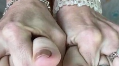 Lezlyan aka la_little_dancer_feet OnlyFans - Sink into my