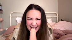 Brunette Solo Webcam Masturbation