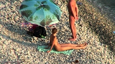 Hot Voyeur Couple Fucking At The Beach